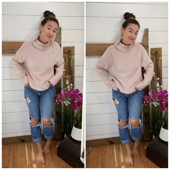 Olivia Sky Sweaters - Turtle Neck Sweater NWT Oversized and Fluffy Pink
